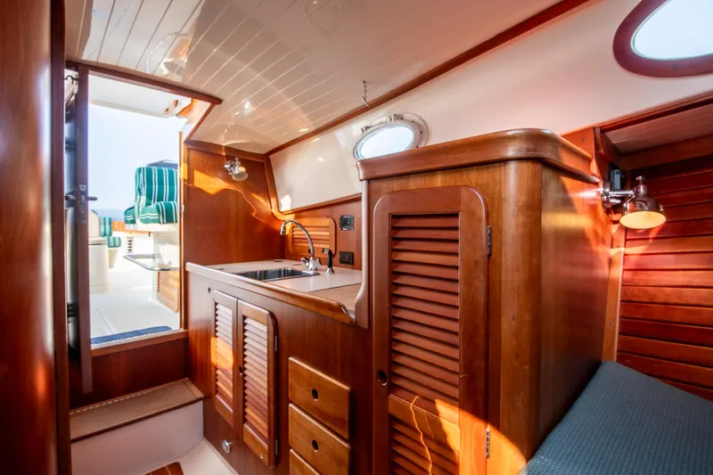 Promise Yacht Photos Pics 