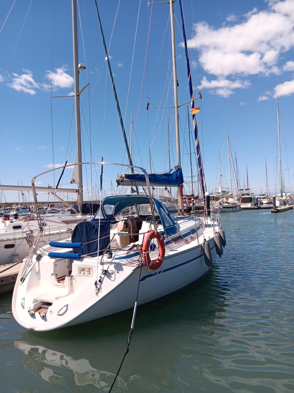 2001 Bavaria 37 Cruiser