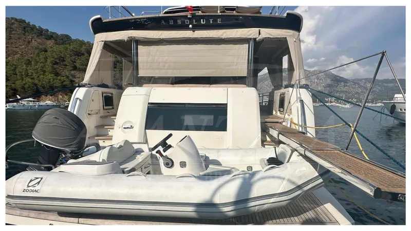  Yacht Photos Pics ABSOLUTE NAVETTA 73