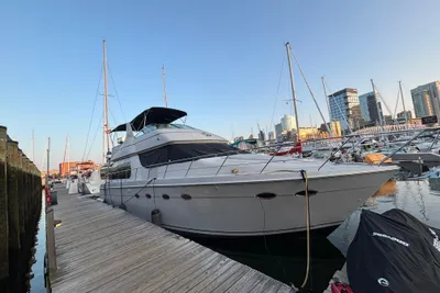 Carver 530 Voyager Pilothouse