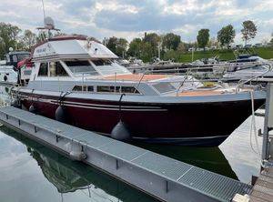 1980 Marine Projects Princess 37 Fly