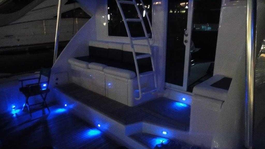 2004 Riviera 64 