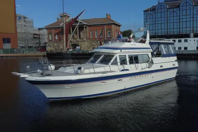 1999 Trader 47 Sundeck