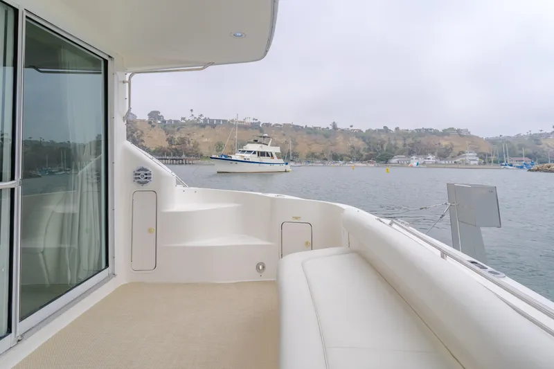 Waterfront Property Yacht Photos Pics View from the deck of a 2000 Sea Ray 400 Sedan Bridge yacht.