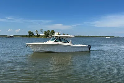 Grady-White Freedom 375