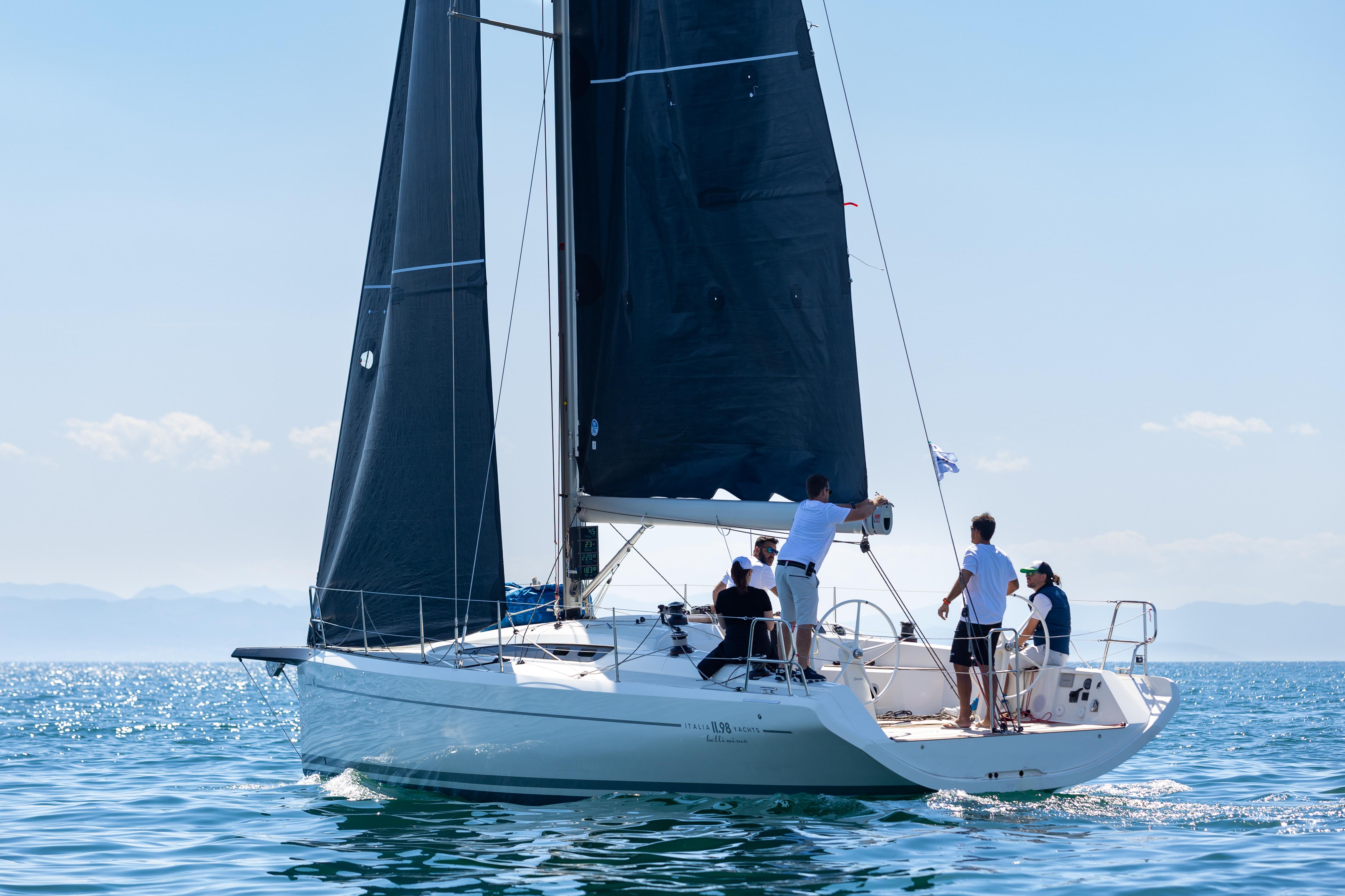 Italia Yachts IY11.98 Bellissima