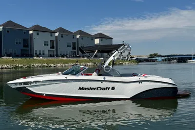 MasterCraft X22