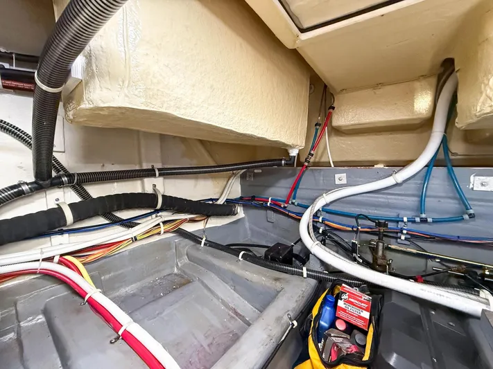 Nauti-lin Yacht Photos Pics 