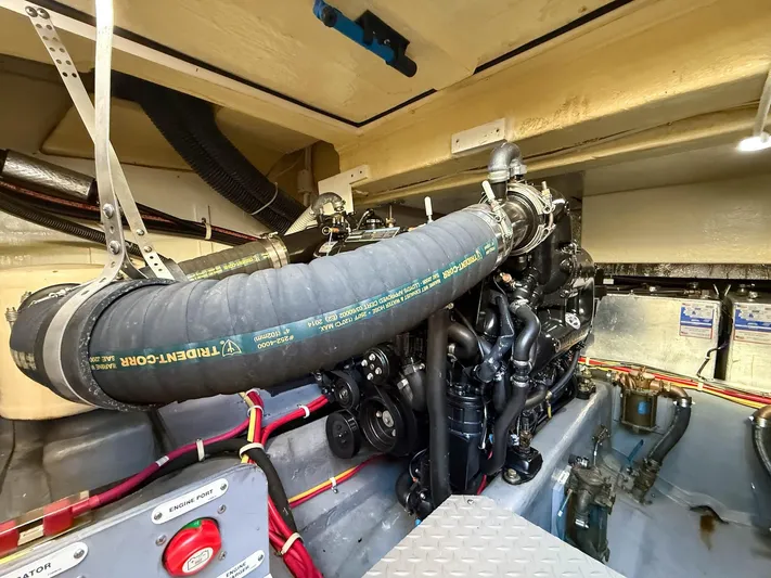 Nauti-lin Yacht Photos Pics 