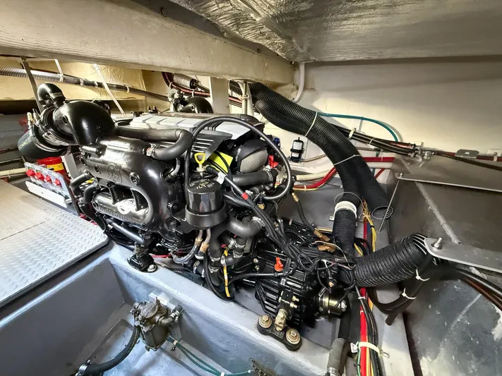 Nauti-lin Yacht Photos Pics 