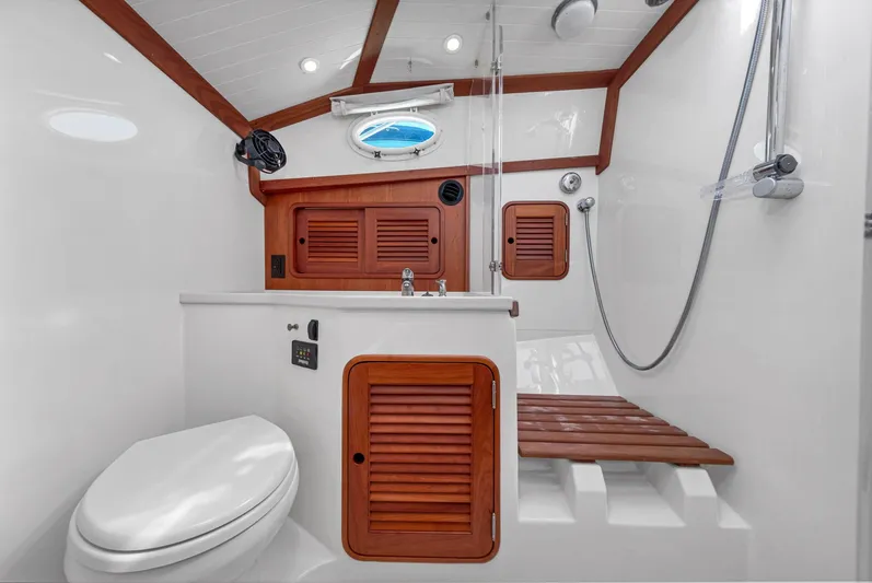 Delmar Yacht Photos Pics 