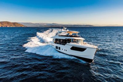 Yacht