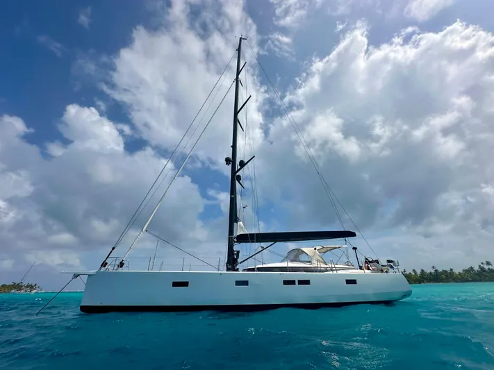 Juul Yacht Photos Pics 
