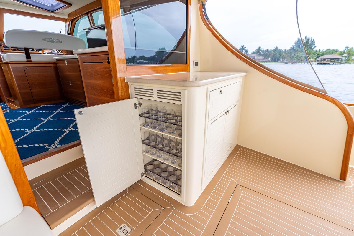 2018 Palm Beach Motor Yachts 55 