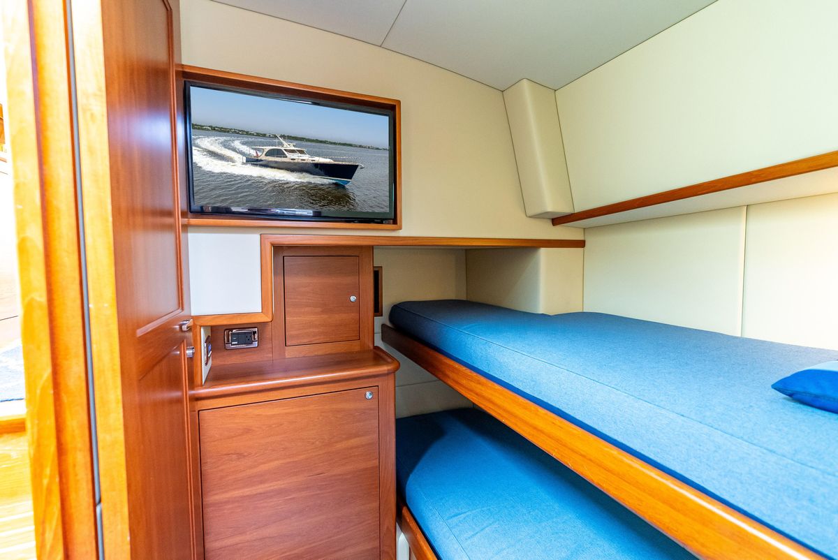 2018 Palm Beach Motor Yachts 55 