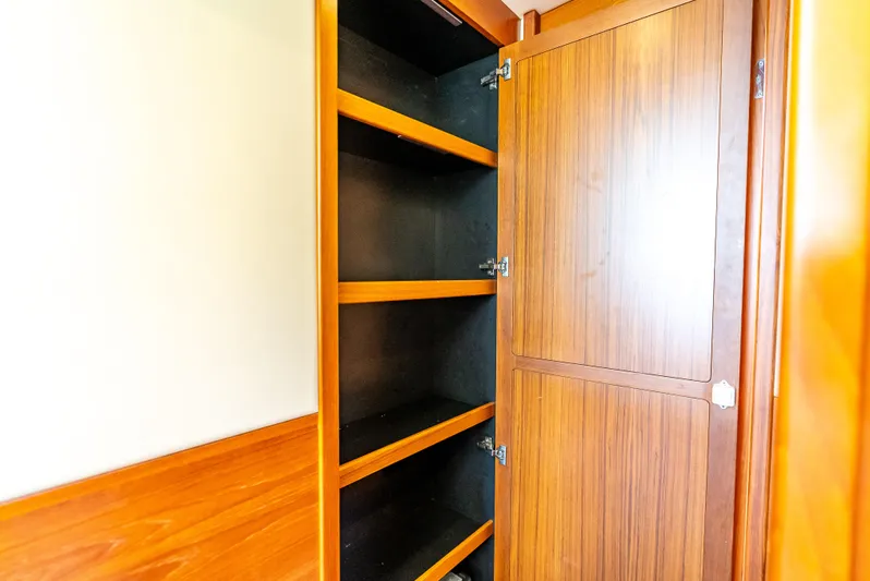 Zephyr Yacht Photos Pics 