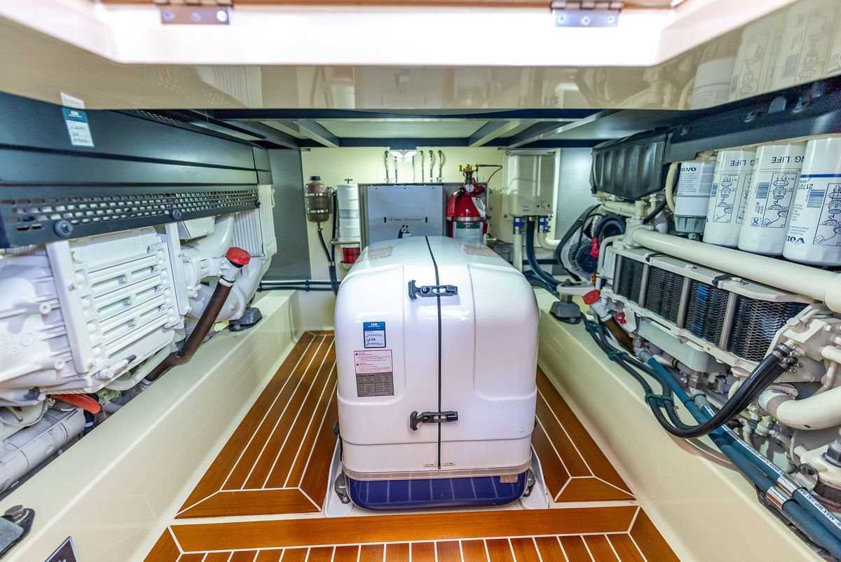 2018 Palm Beach Motor Yachts 55 