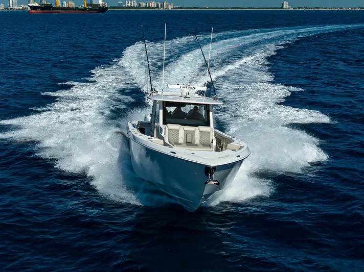 41 Solace 2021 Yacht Photos Pics 