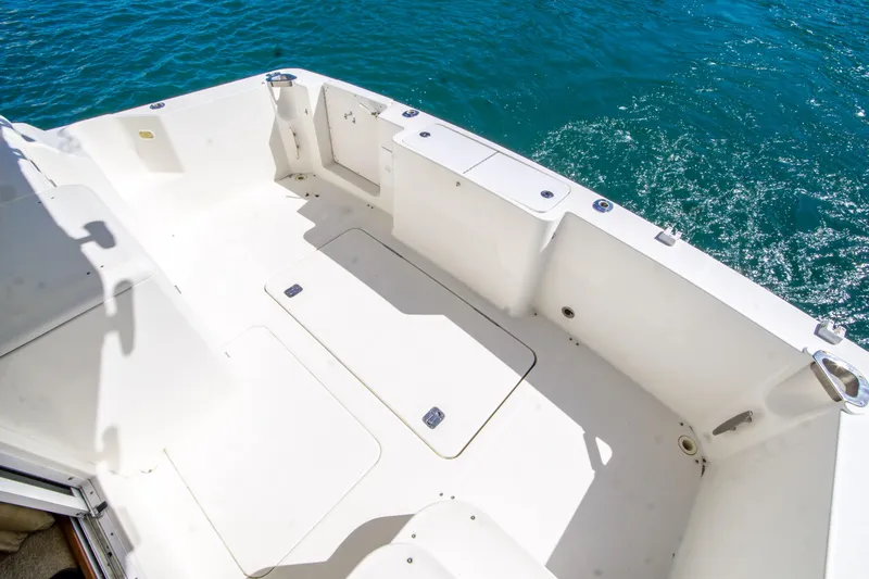 Journeys Edge Yacht Photos Pics 2007 Silverton 36 Convertible boat deck with ocean view.