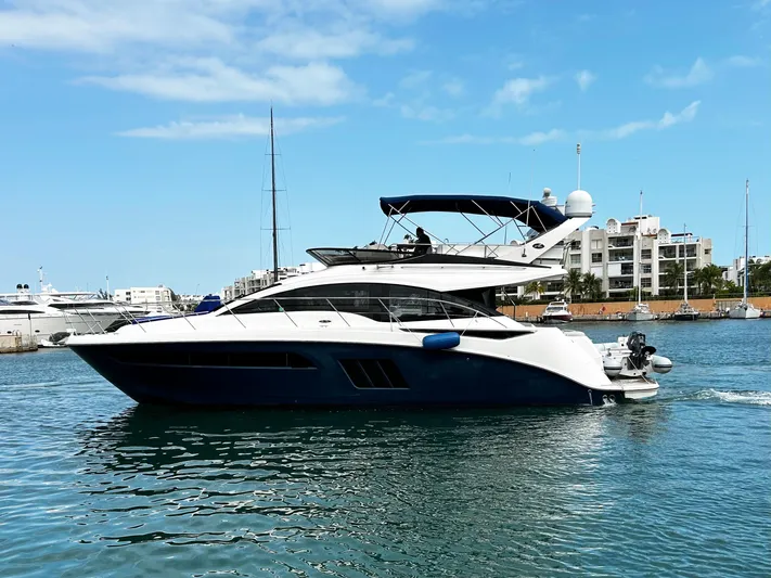 Locos Y Libres 2017 Sea Ray 510 Fly @ Cancun Yacht Photos Pics 