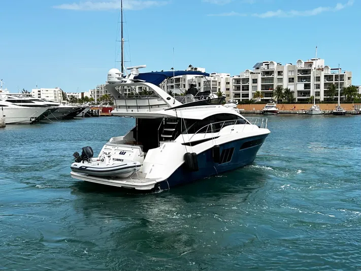 Locos Y Libres 2017 Sea Ray 510 Fly @ Cancun Yacht Photos Pics 