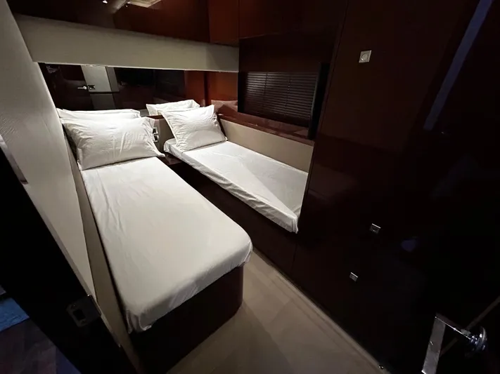 Locos Y Libres 2017 Sea Ray 510 Fly @ Cancun Yacht Photos Pics 