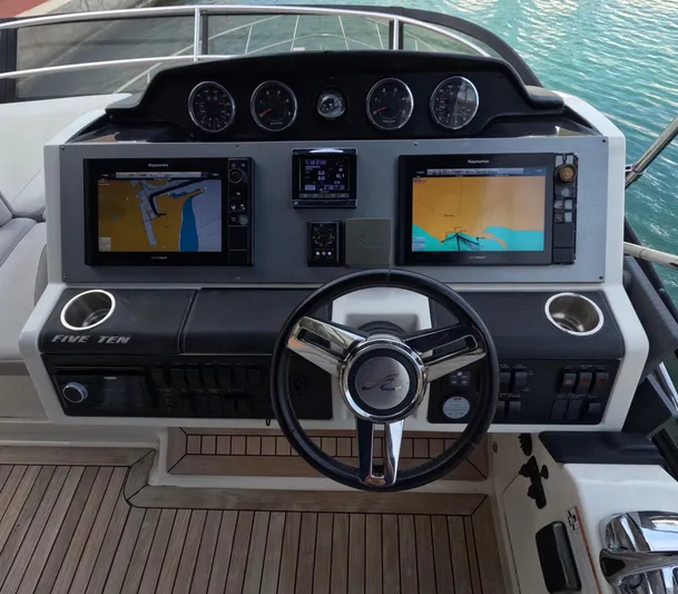 Locos Y Libres 2017 Sea Ray 510 Fly @ Cancun Yacht Photos Pics 