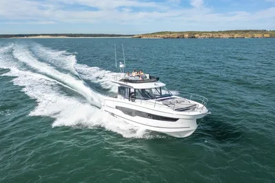 2025 Jeanneau MERRY FISHER 1295 FLY