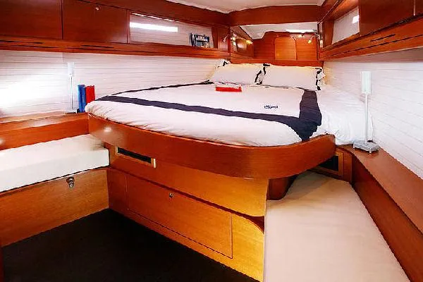  Yacht Photos Pics Manufacturer Provided Image