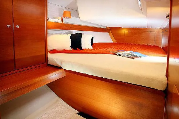  Yacht Photos Pics Manufacturer Provided Image