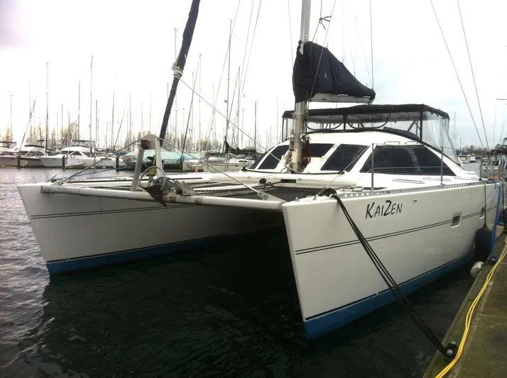 Ki Zen Yacht Photos Pics 