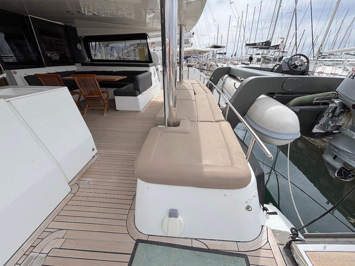 2014 Lagoon 56 