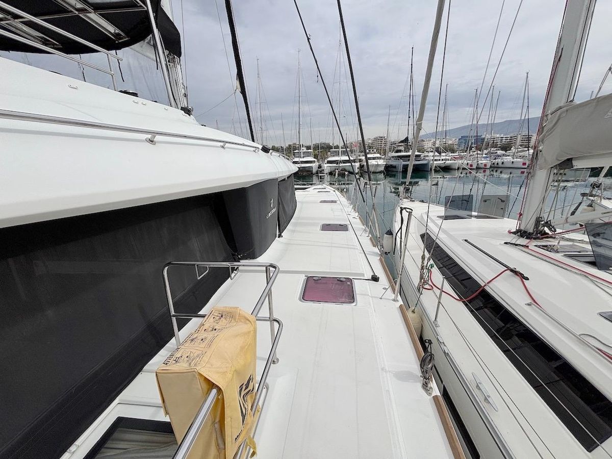 2014 Lagoon 56 