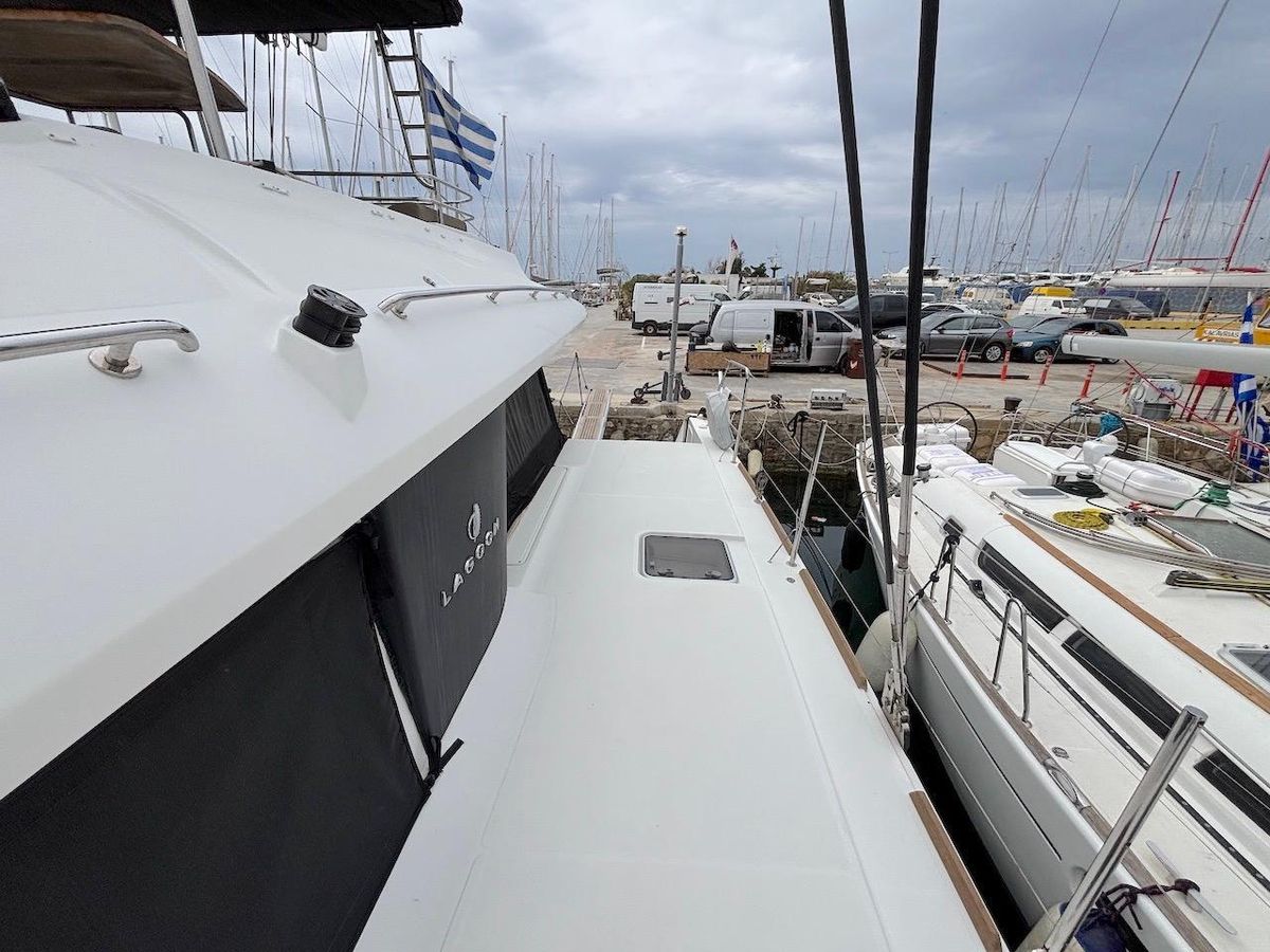 2014 Lagoon 56 