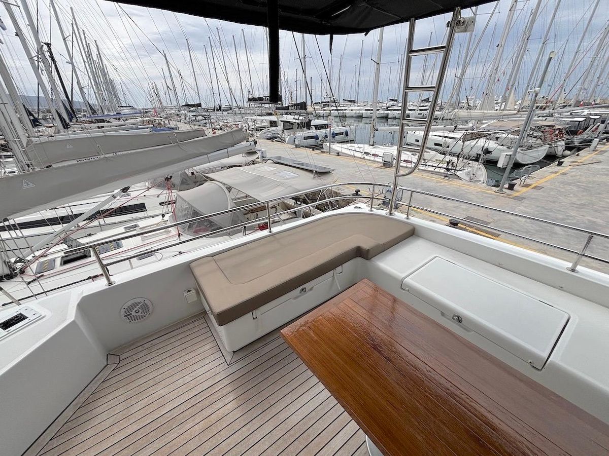 2014 Lagoon 56 