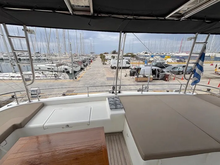 Avra Yacht Photos Pics 