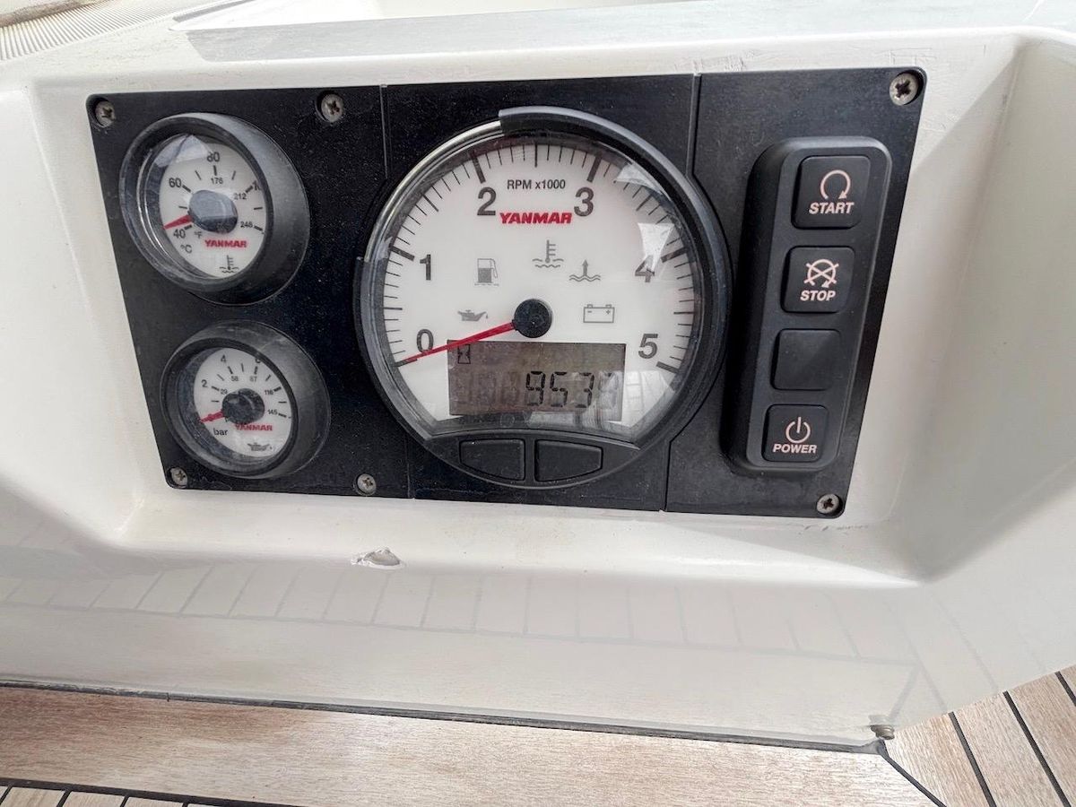 2014 Lagoon 56 