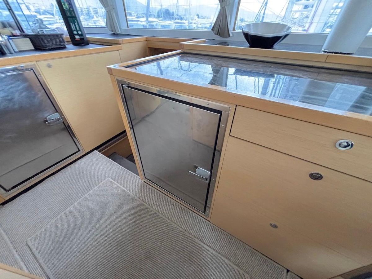 2014 Lagoon 56 