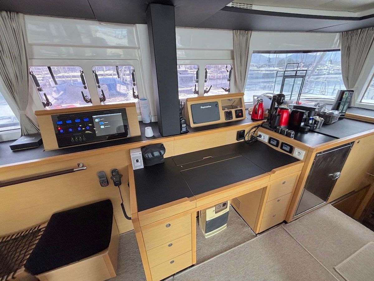 2014 Lagoon 56 