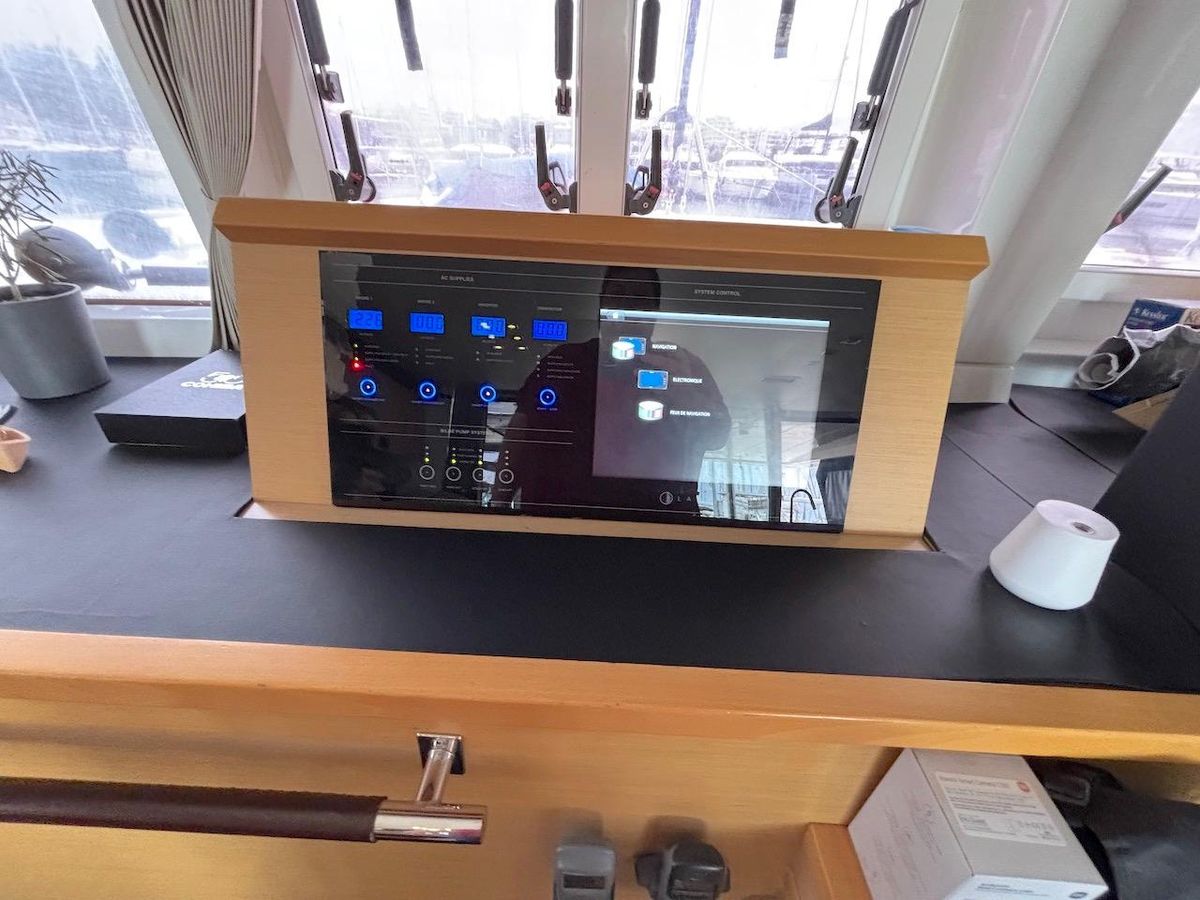 2014 Lagoon 56 