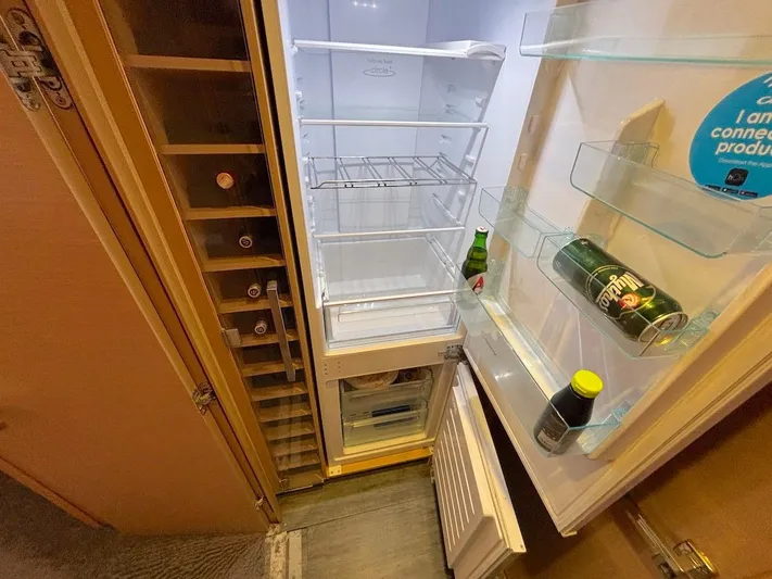 Avra Yacht Photos Pics 