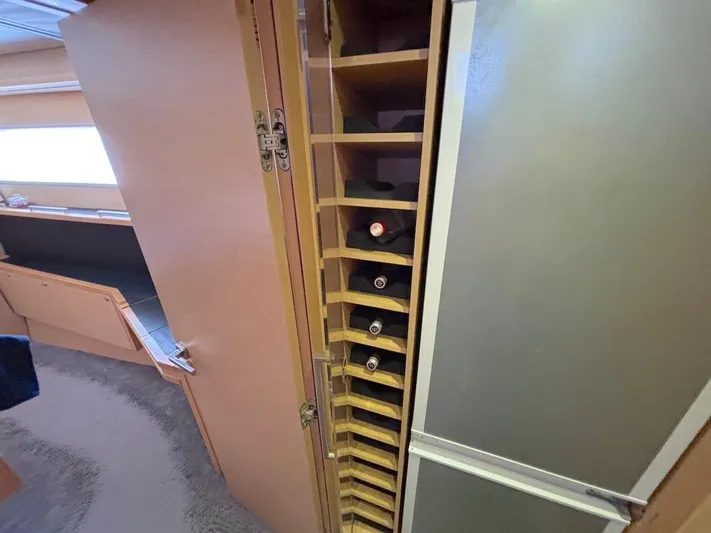 Avra Yacht Photos Pics 