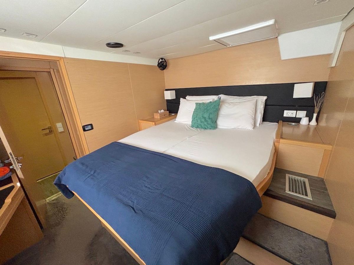 2014 Lagoon 56 