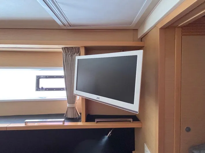 Avra Yacht Photos Pics 