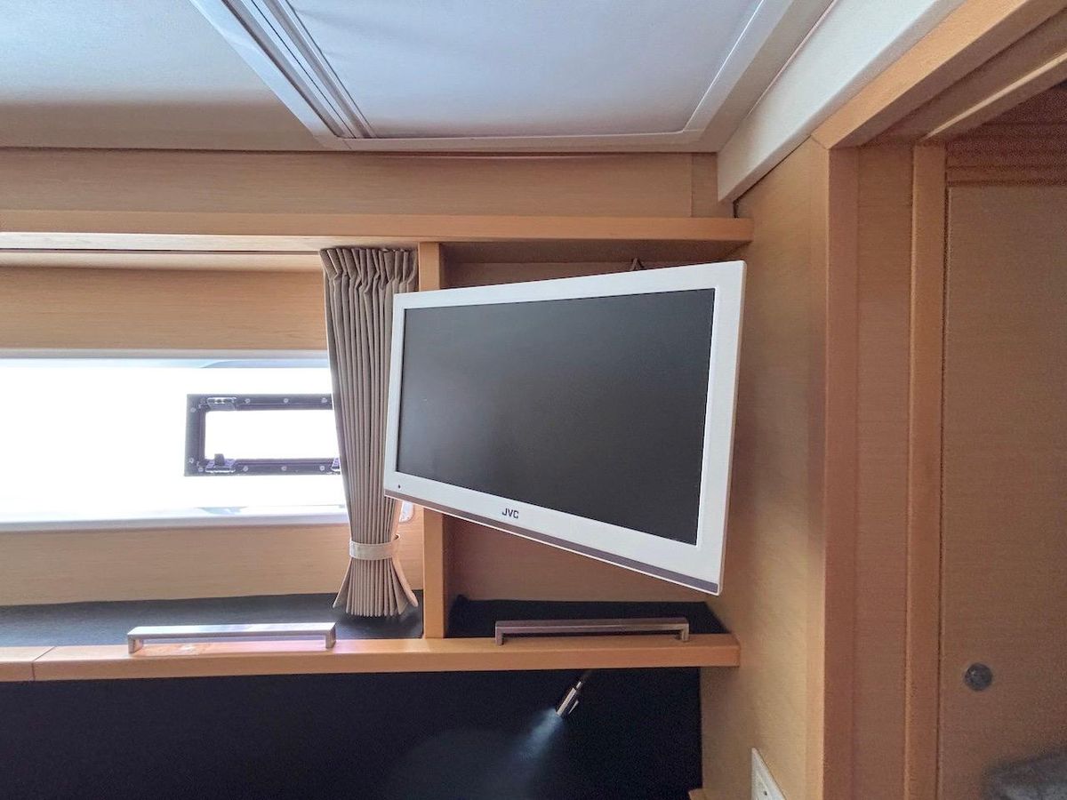 2014 Lagoon 56 