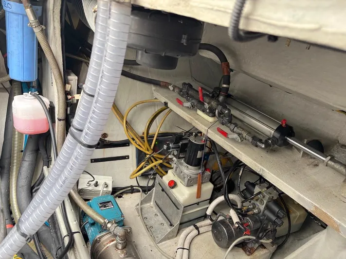 Avra Yacht Photos Pics 