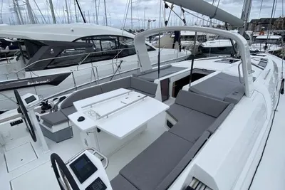 2023 Beneteau Oceanis 51.1