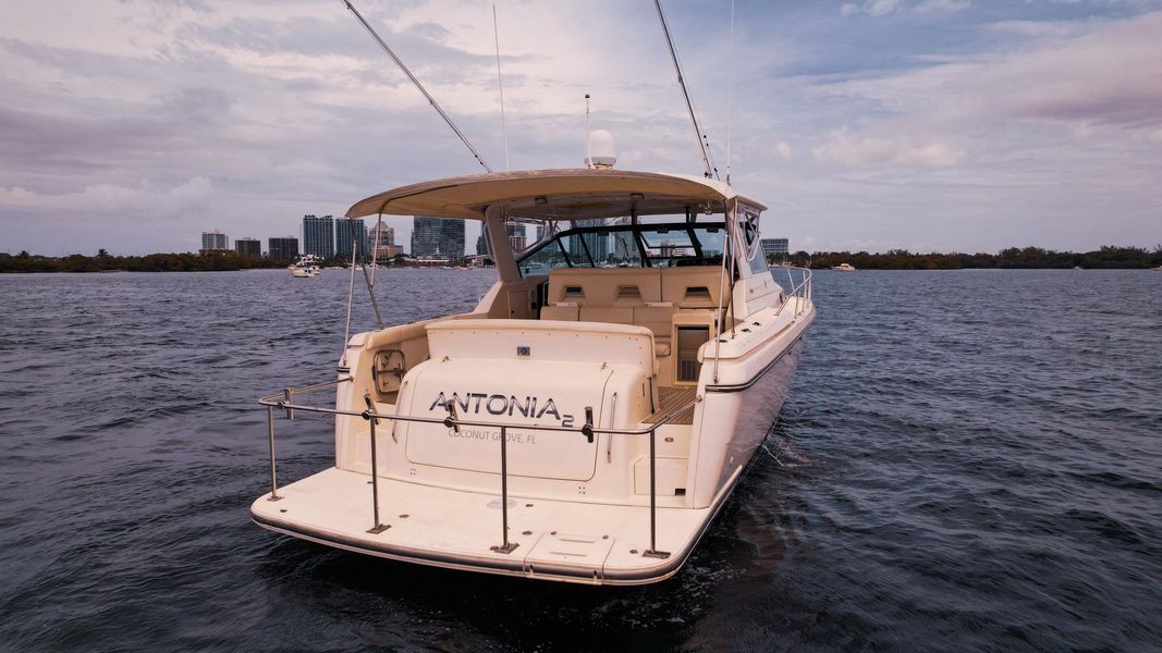 1998 Tiara Yachts 4000 Express