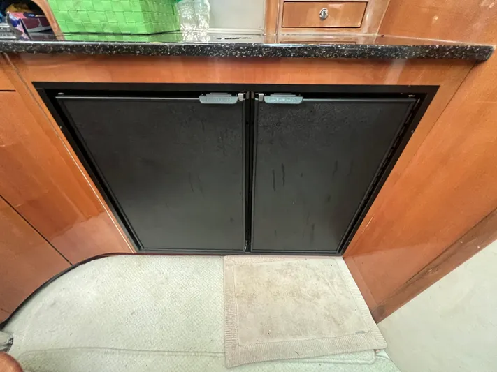 Somora Dis Yacht Photos Pics 