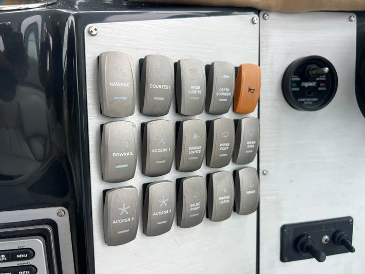 Somora Dis Yacht Photos Pics 